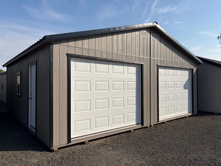 24x24 Garage — exterior